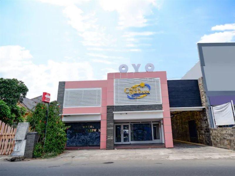 Oyo 1843 Cahya Nirwana Hotel Purwokerto Bagian luar foto